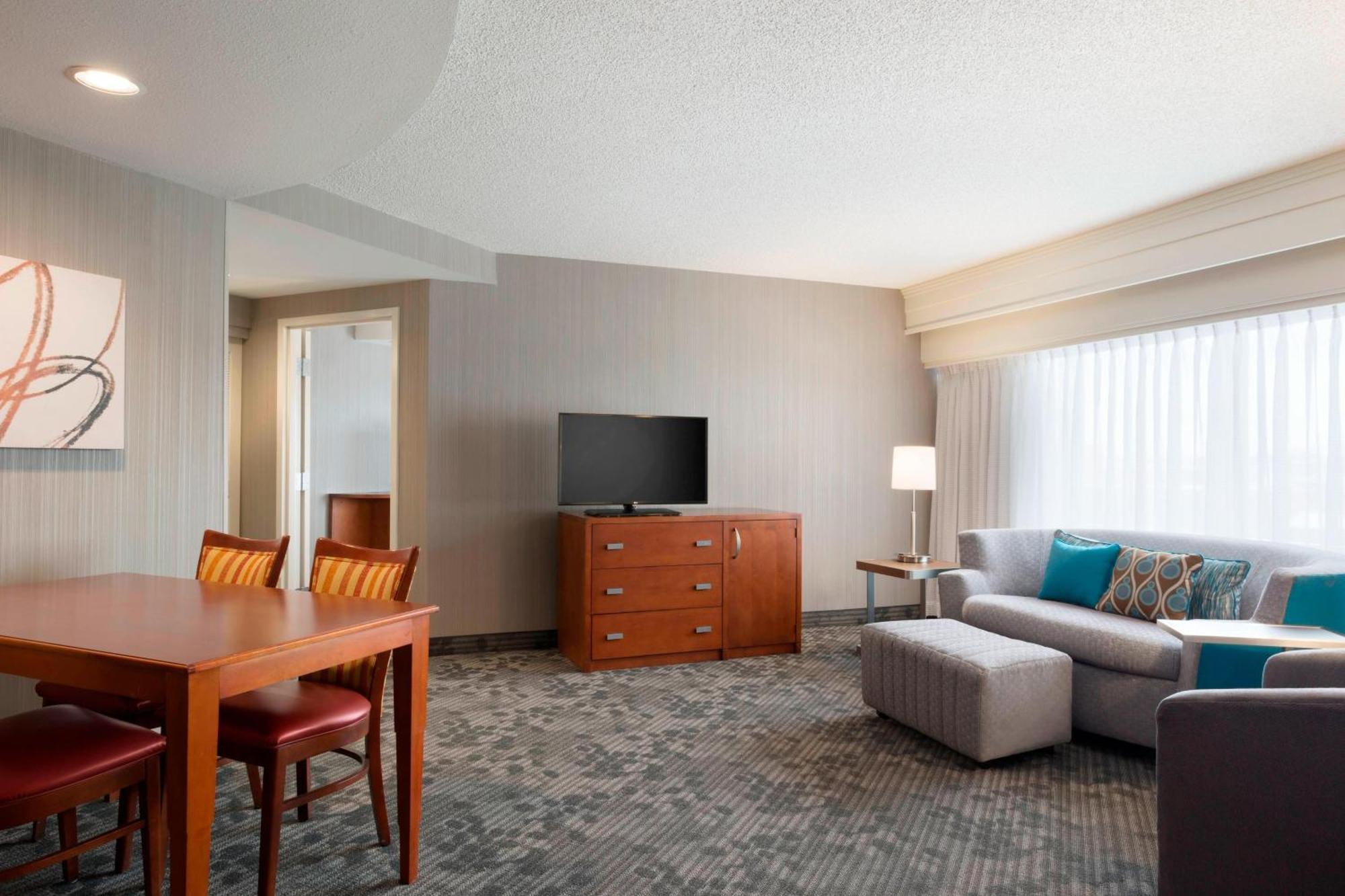 Courtyard By Marriott Fort Smith Downtown Eksteriør bilde