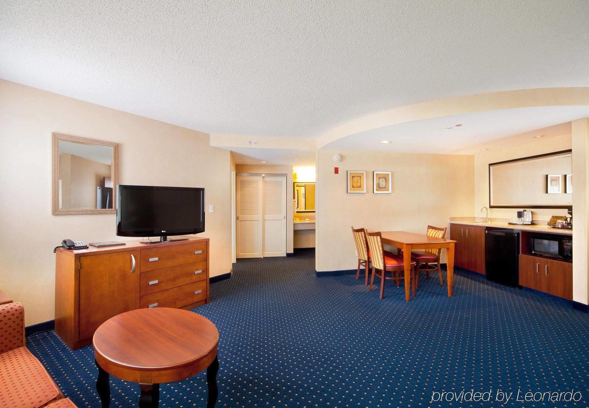 Courtyard By Marriott Fort Smith Downtown Rom bilde